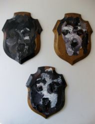 Trophées acrylique sur bois, 20x26cm